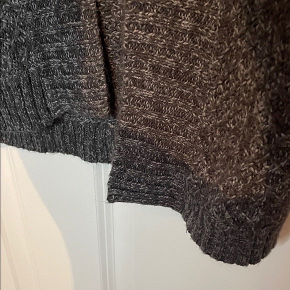 St. John's Bay Women’s Gray Knit Heathered Cardigan EUC size Medium - Picture 5 of 9